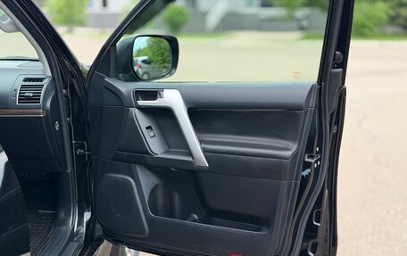 Toyota Land Cruiser Prado 150 рестайлинг 2, 2018 год, 6 370 000 рублей, 29 фотография