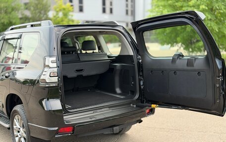 Toyota Land Cruiser Prado 150 рестайлинг 2, 2018 год, 6 370 000 рублей, 36 фотография