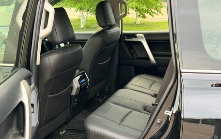 Toyota Land Cruiser Prado 150 рестайлинг 2, 2018 год, 6 370 000 рублей, 35 фотография