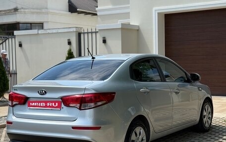KIA Rio III рестайлинг, 2015 год, 1 025 000 рублей, 9 фотография