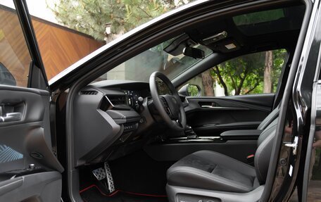 Toyota Camry, 2026 год, 3 800 000 рублей, 11 фотография