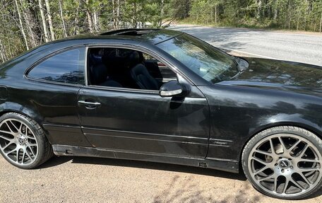 Mercedes-Benz CLK-Класс, 2001 год, 450 000 рублей, 27 фотография