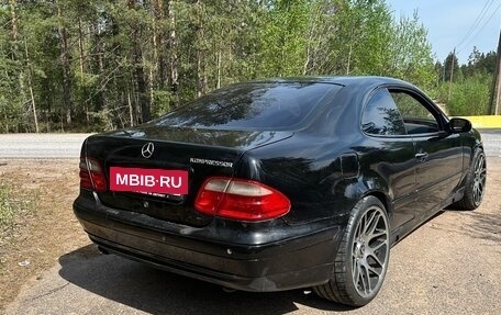 Mercedes-Benz CLK-Класс, 2001 год, 450 000 рублей, 25 фотография