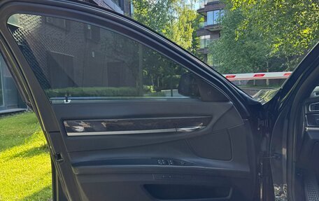 BMW 7 серия, 2012 год, 2 390 000 рублей, 17 фотография