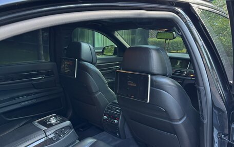 BMW 7 серия, 2012 год, 2 390 000 рублей, 21 фотография