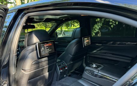 BMW 7 серия, 2012 год, 2 390 000 рублей, 26 фотография