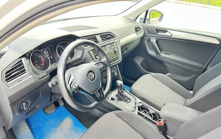 Volkswagen Tiguan II, 2018 год, 2 140 000 рублей, 10 фотография
