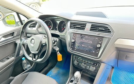 Volkswagen Tiguan II, 2018 год, 2 140 000 рублей, 4 фотография