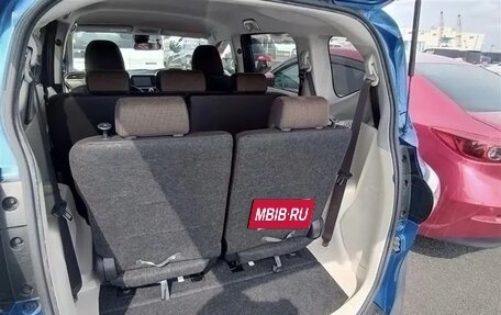 Toyota Sienta II, 2016 год, 1 500 000 рублей, 14 фотография