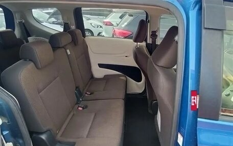 Toyota Sienta II, 2016 год, 1 500 000 рублей, 13 фотография