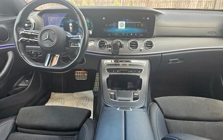 Mercedes-Benz E-Класс, 2022 год, 4 800 000 рублей, 18 фотография