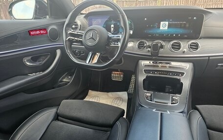 Mercedes-Benz E-Класс, 2022 год, 4 800 000 рублей, 17 фотография