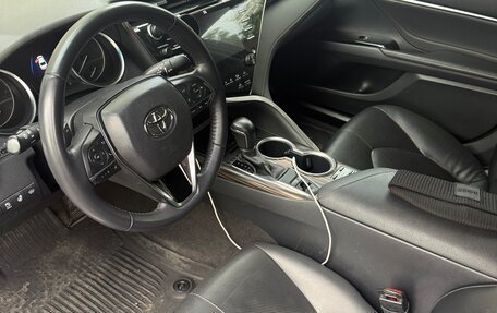 Toyota Camry, 2019 год, 2 600 000 рублей, 6 фотография