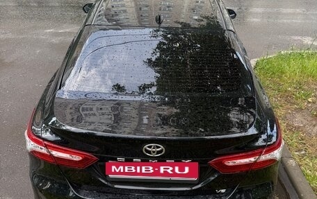 Toyota Camry, 2019 год, 2 600 000 рублей, 4 фотография