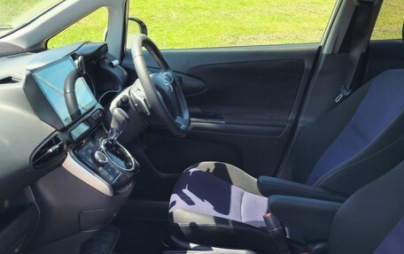 Toyota Wish II, 2014 год, 1 250 000 рублей, 10 фотография