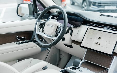 Land Rover Range Rover IV рестайлинг, 2024 год, 18 990 000 рублей, 9 фотография