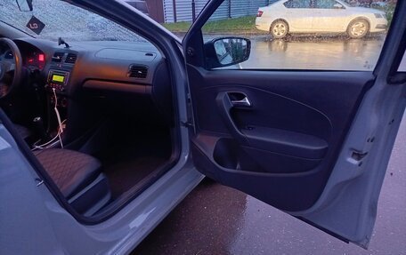 Volkswagen Polo VI (EU Market), 2010 год, 649 000 рублей, 12 фотография