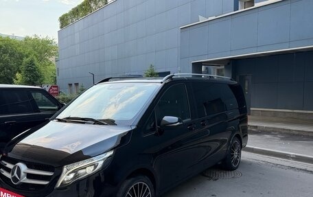 Mercedes-Benz V-Класс, 2019 год, 5 000 000 рублей, 2 фотография