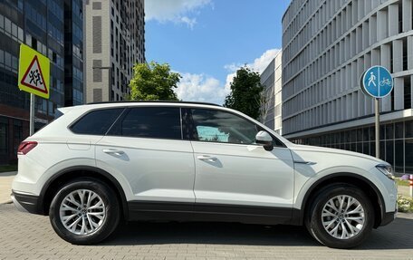 Volkswagen Touareg III, 2021 год, 5 190 000 рублей, 5 фотография