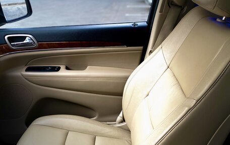 Jeep Grand Cherokee, 2012 год, 1 950 000 рублей, 27 фотография