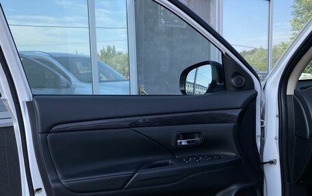 Mitsubishi Outlander III рестайлинг 3, 2015 год, 1 729 000 рублей, 19 фотография