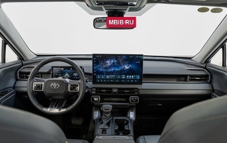 Toyota RAV4, 2026 год, 3 990 000 рублей, 13 фотография