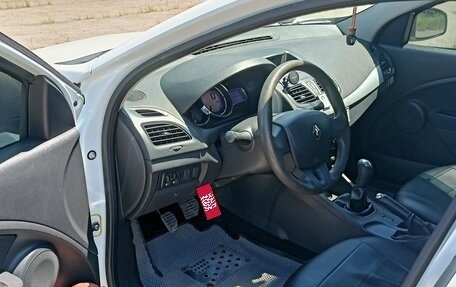 Renault Megane III, 2013 год, 850 000 рублей, 7 фотография
