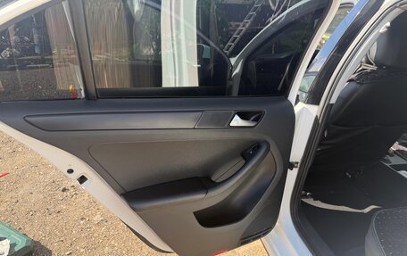 Volkswagen Jetta VI, 2015 год, 650 000 рублей, 6 фотография