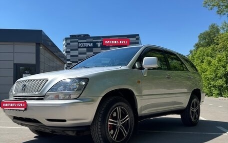 Toyota Harrier, 2000 год, 699 000 рублей, 3 фотография