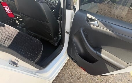 Volkswagen Jetta VI, 2015 год, 650 000 рублей, 17 фотография