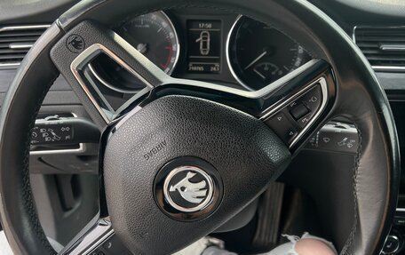 Skoda Superb III рестайлинг, 2010 год, 910 000 рублей, 11 фотография