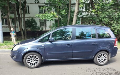 Opel Zafira B, 2010 год, 590 000 рублей, 2 фотография