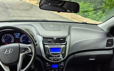 Hyundai Solaris II рестайлинг, 2013 год, 940 000 рублей, 6 фотография