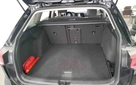 Volkswagen Golf VIII, 2022 год, 1 742 000 рублей, 8 фотография