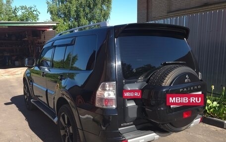 Mitsubishi Pajero IV, 2011 год, 2 200 000 рублей, 3 фотография
