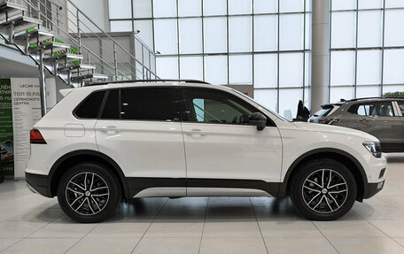 Volkswagen Tiguan II, 2019 год, 3 200 000 рублей, 5 фотография