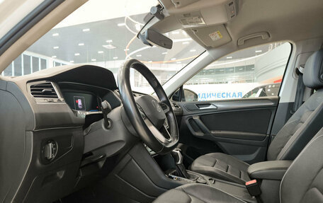 Volkswagen Tiguan II, 2019 год, 3 200 000 рублей, 20 фотография