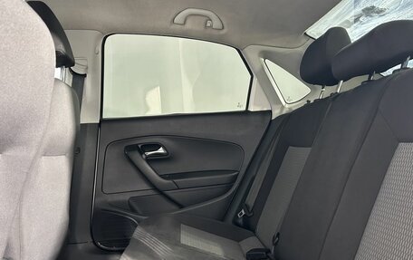 Volkswagen Polo VI (EU Market), 2012 год, 450 000 рублей, 23 фотография