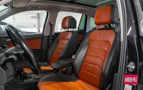 Volkswagen Tiguan II, 2017 год, 2 089 000 рублей, 14 фотография