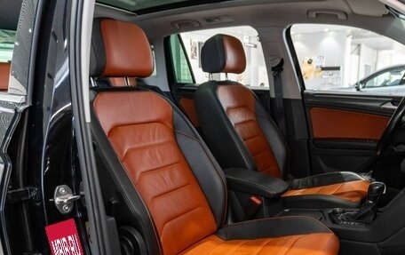 Volkswagen Tiguan II, 2017 год, 2 089 000 рублей, 15 фотография
