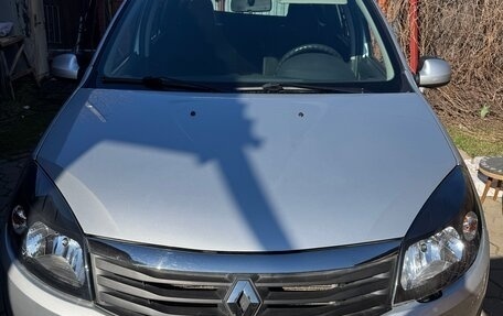 Renault Sandero I, 2013 год, 690 000 рублей, 1 фотография