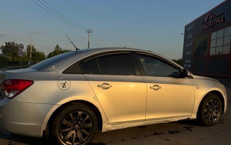 Chevrolet Cruze II, 2009 год, 450 000 рублей, 4 фотография