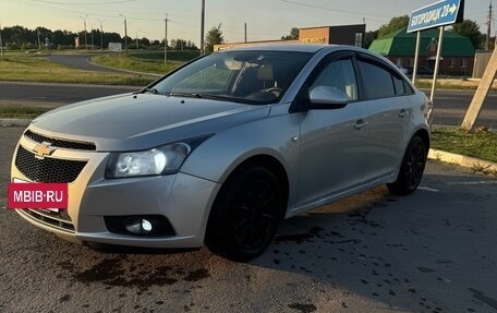 Chevrolet Cruze II, 2009 год, 450 000 рублей, 2 фотография