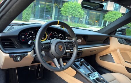 Porsche 911, 2022 год, 20 300 000 рублей, 27 фотография