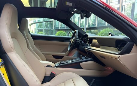 Porsche 911, 2022 год, 20 300 000 рублей, 36 фотография