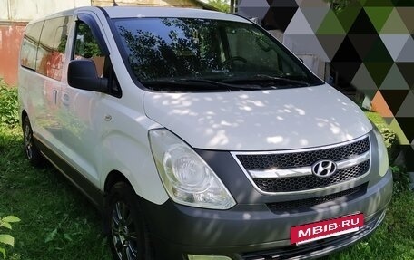 Hyundai H-1 II рестайлинг, 2011 год, 1 450 000 рублей, 2 фотография