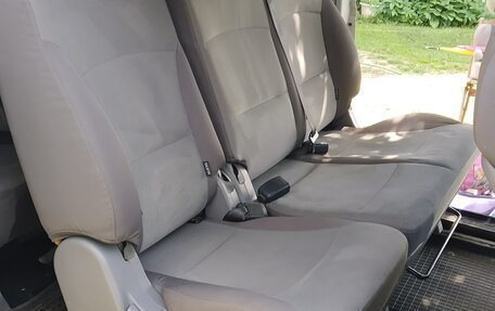 Hyundai H-1 II рестайлинг, 2011 год, 1 450 000 рублей, 11 фотография