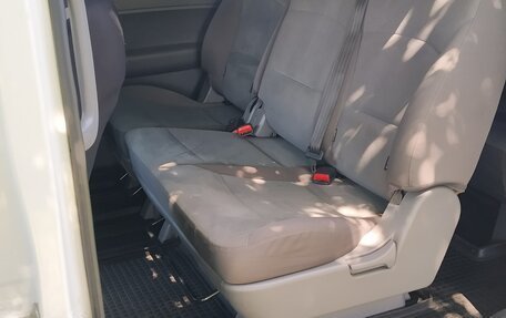 Hyundai H-1 II рестайлинг, 2011 год, 1 450 000 рублей, 14 фотография