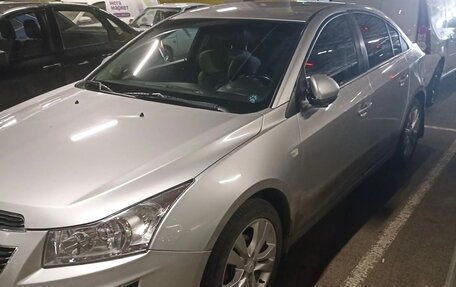 Chevrolet Cruze II, 2013 год, 800 000 рублей, 7 фотография