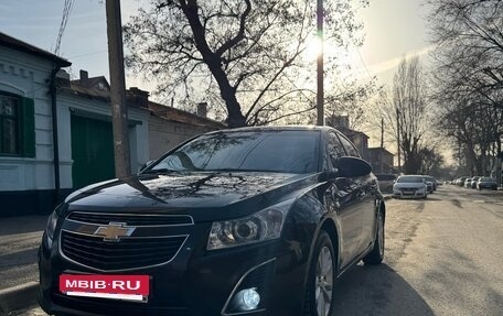 Chevrolet Cruze II, 2013 год, 950 000 рублей, 3 фотография